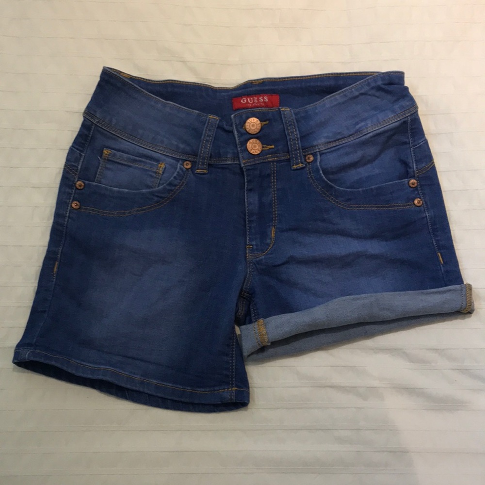 Guess Jean short Size 24